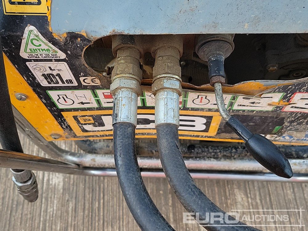 Μηχανών ασφάλτου JCB Beaver: φωτογραφία 12 Μηχανών ασφάλτου JCB Beaver: φωτογραφία 12