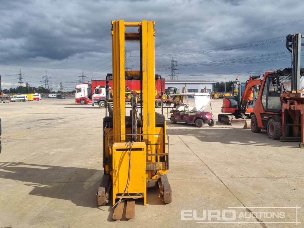 Jungheinrich Electric Side Loader Forklift, 3 Stage Free Lift Mast, Forks, Charger (Flat Battery) - Περονοφόρο όχημα: φωτογραφία 4 Jungheinrich Electric Side Loader Forklift, 3 Stage Free Lift Mast, Forks, Charger (Flat Battery) - Περονοφόρο όχημα: φωτογραφία 4