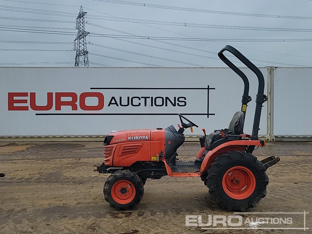 Kubota B2420 - Μικρό τρακτέρ: φωτογραφία 2 Kubota B2420 - Μικρό τρακτέρ: φωτογραφία 2