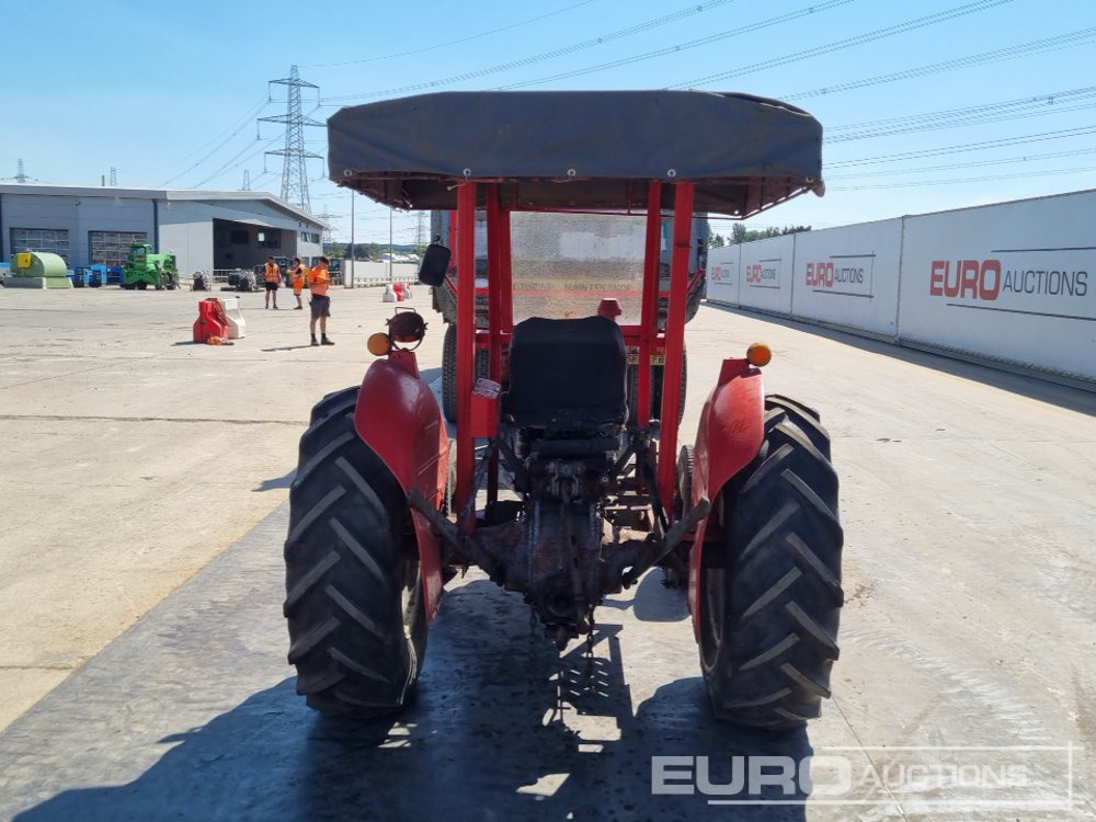 Massey Ferguson MF135 - Τρακτέρ: φωτογραφία 4 Massey Ferguson MF135 - Τρακτέρ: φωτογραφία 4