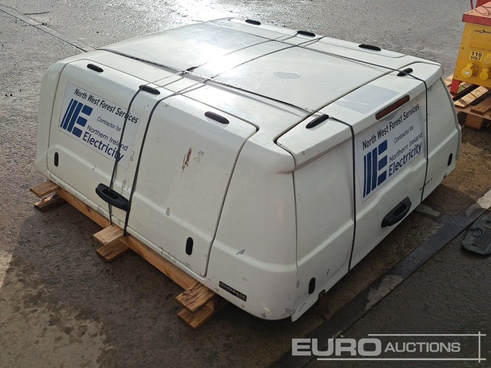 Ridge Back Canopy to suit Pick Up - Εξοπλισμού κατασκευών: φωτογραφία 2 Ridge Back Canopy to suit Pick Up - Εξοπλισμού κατασκευών: φωτογραφία 2