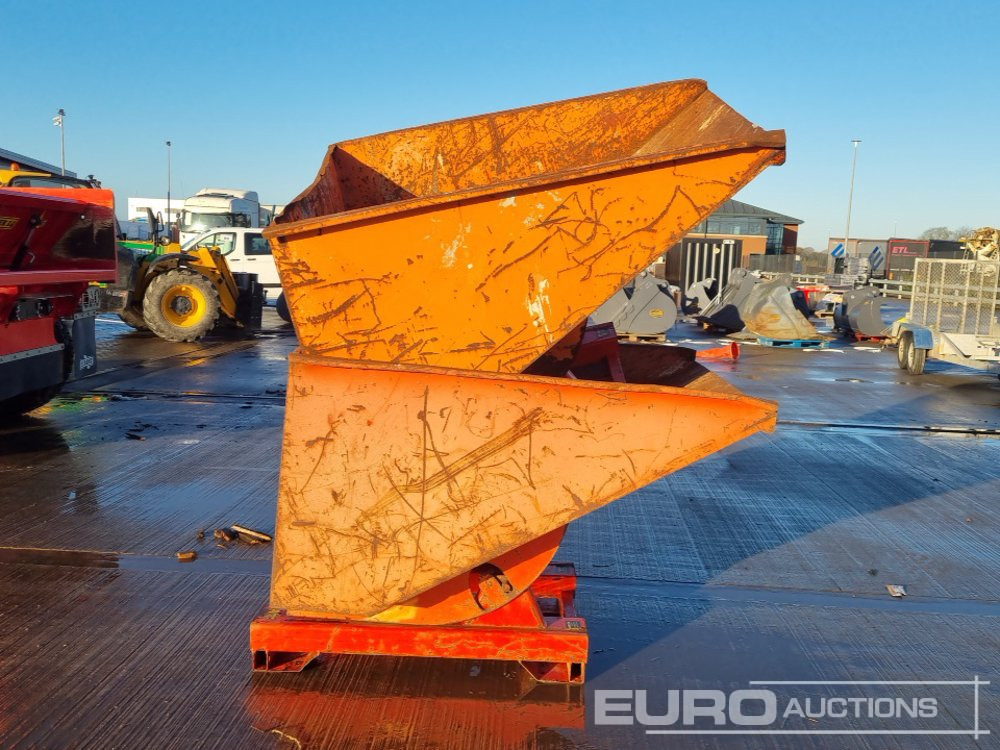 Sutton Tipping Skip to suit Forklift (2 of) - Ανατρεπόμενος κάδος: φωτογραφία 2 Sutton Tipping Skip to suit Forklift (2 of) - Ανατρεπόμενος κάδος: φωτογραφία 2
