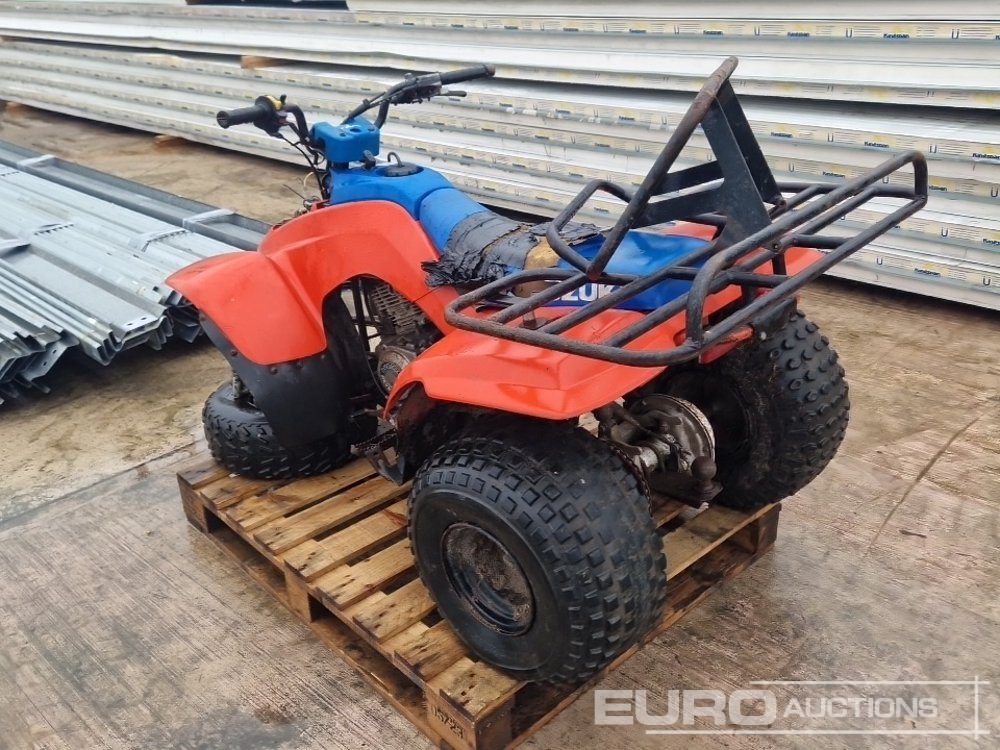 Suzuki 2WD Quad - Τετράκλινα: φωτογραφία 3 Suzuki 2WD Quad - Τετράκλινα: φωτογραφία 3