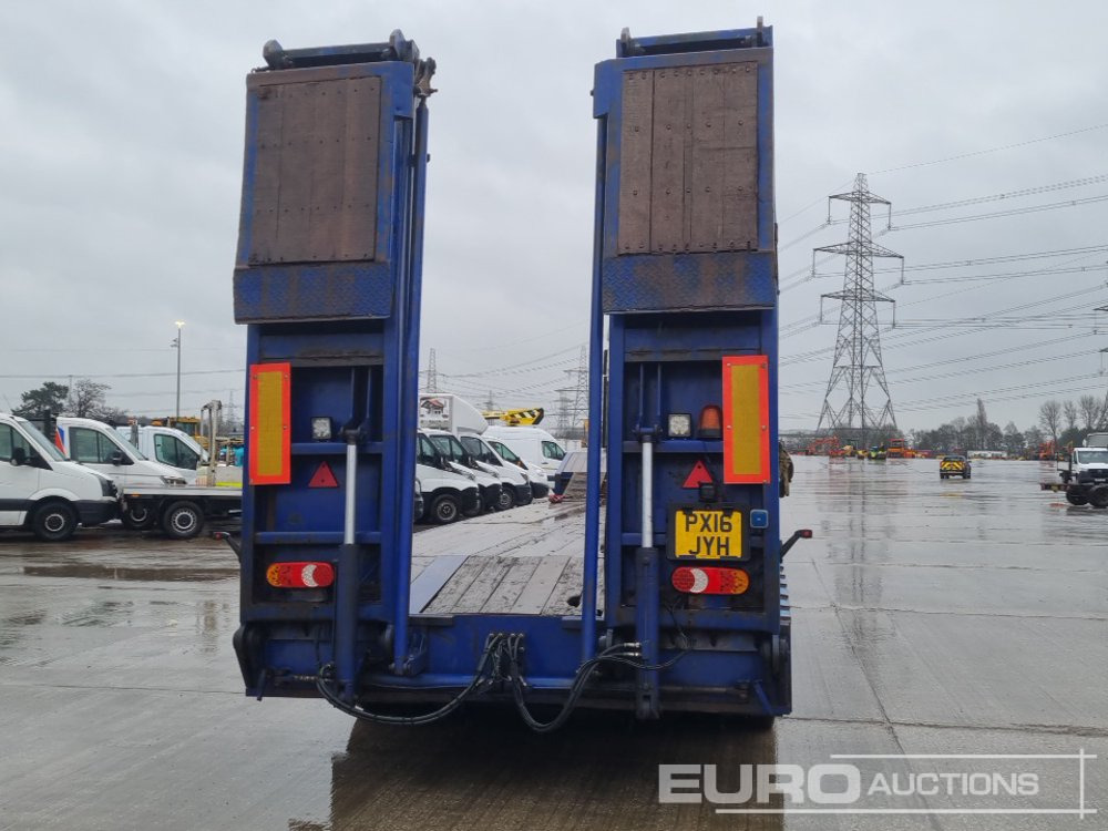 Tirsan Tri Axle Step Frame Low Loader Trailer, Neck Ramps, Out Riggers, Hydraulic Flip Toe Ramps - Επικαθήμενο με χαμηλό δάπεδο: φωτογραφία 4 Tirsan Tri Axle Step Frame Low Loader Trailer, Neck Ramps, Out Riggers, Hydraulic Flip Toe Ramps - Επικαθήμενο με χαμηλό δάπεδο: φωτογραφία 4
