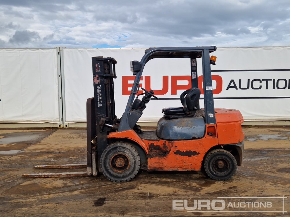 Toyota 7FDF25 - Περονοφόρο όχημα: φωτογραφία 2 Toyota 7FDF25 - Περονοφόρο όχημα: φωτογραφία 2