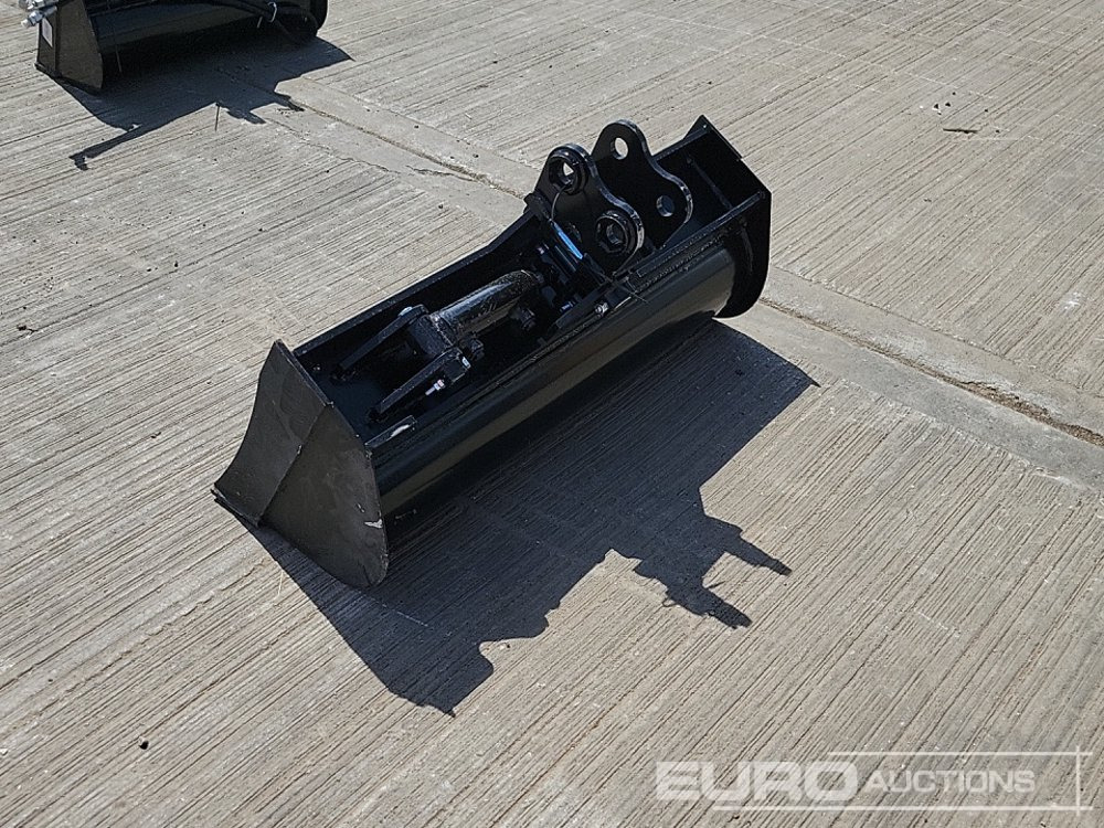 Unused 2025 Captok 24" Hydraulic Tilting Bucket 25mm Pin to suit Mini Excavator - Κουβας: φωτογραφία 3 Unused 2025 Captok 24" Hydraulic Tilting Bucket 25mm Pin to suit Mini Excavator - Κουβας: φωτογραφία 3