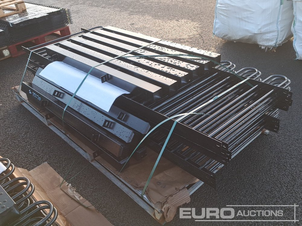 Unused 20m Bow / Round Top Powder Coated Steel Fencing, 10x2m Panels, 11 Posts - Γεωργικά μηχανήματα: φωτογραφία 2 Unused 20m Bow / Round Top Powder Coated Steel Fencing, 10x2m Panels, 11 Posts - Γεωργικά μηχανήματα: φωτογραφία 2