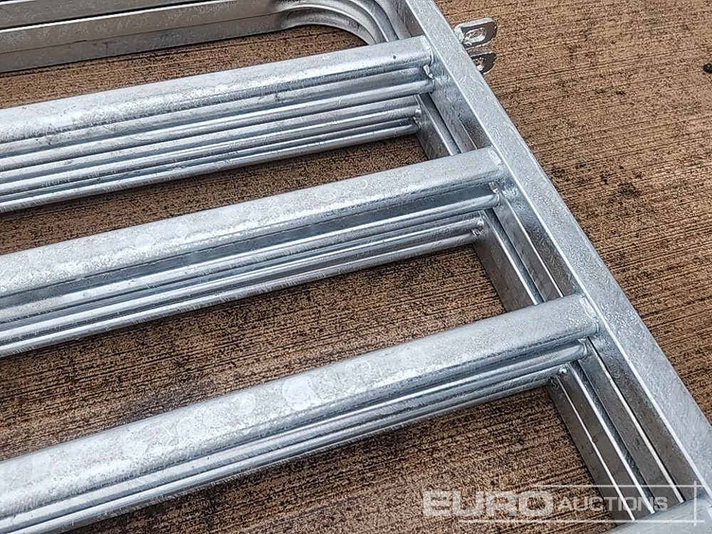 Γεωργικά μηχανήματα Unused 4' Galvanised Sheep Hurdle (4 of): φωτογραφία 12 Γεωργικά μηχανήματα Unused 4' Galvanised Sheep Hurdle (4 of): φωτογραφία 12