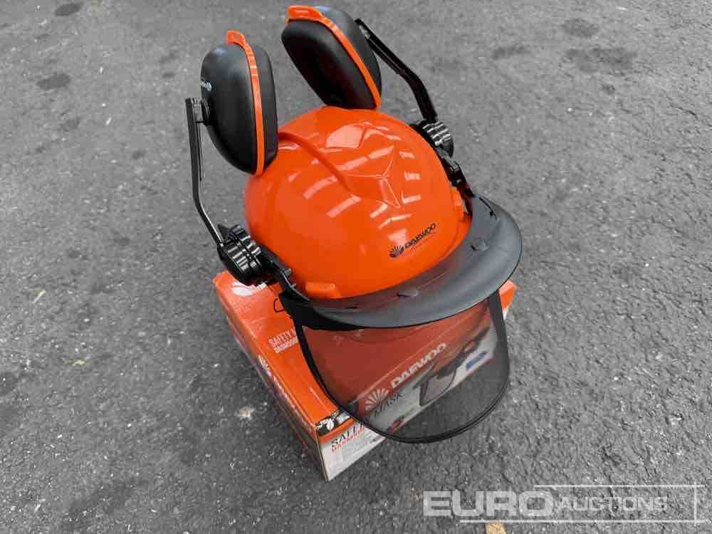 Unused Daewoo DASM5009 Safety Mask (4 of) - Εξοπλισμός γκαράζ: φωτογραφία 4 Unused Daewoo DASM5009 Safety Mask (4 of) - Εξοπλισμός γκαράζ: φωτογραφία 4