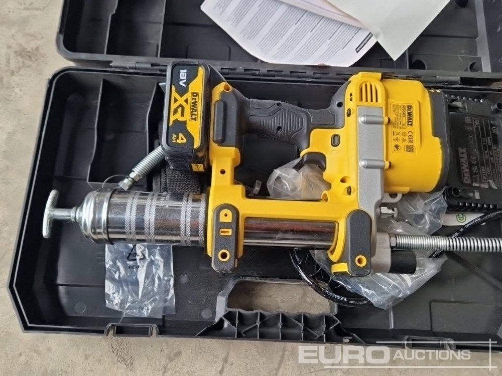 Unused Dewalt DCGG571 18 Volt Cordless Grease Gun, Battery, Charger, Case - Εξοπλισμός γκαράζ: φωτογραφία 4 Unused Dewalt DCGG571 18 Volt Cordless Grease Gun, Battery, Charger, Case - Εξοπλισμός γκαράζ: φωτογραφία 4