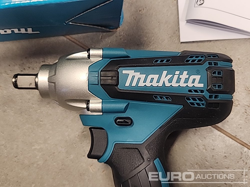 Unused Makita 18V 1/2" Li-Ion LXT Impact Wrench (Body Only) - Εξοπλισμός γκαράζ: φωτογραφία 5 Unused Makita 18V 1/2" Li-Ion LXT Impact Wrench (Body Only) - Εξοπλισμός γκαράζ: φωτογραφία 5