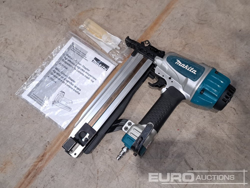 Unused Makita AT1150A Pneumatic Nailer (Body Only) - Εξοπλισμού κατασκευών: φωτογραφία 1 Unused Makita AT1150A Pneumatic Nailer (Body Only) - Εξοπλισμού κατασκευών: φωτογραφία 1