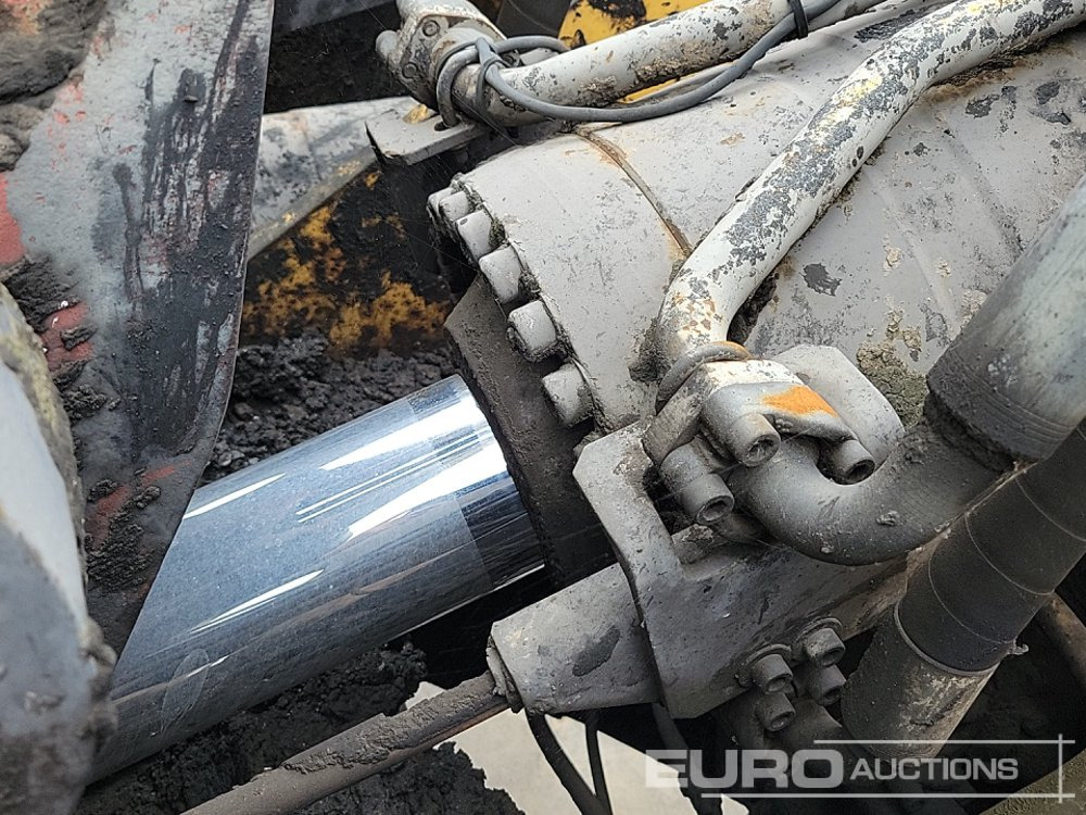 Ελαστιχοφόρος φορτωτής Volvo 180C: φωτογραφία 30