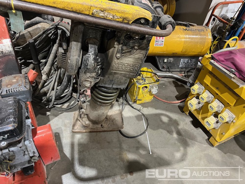 Wacker Neuson BS50-2 - Μηχανών ασφάλτου: φωτογραφία 4 Wacker Neuson BS50-2 - Μηχανών ασφάλτου: φωτογραφία 4