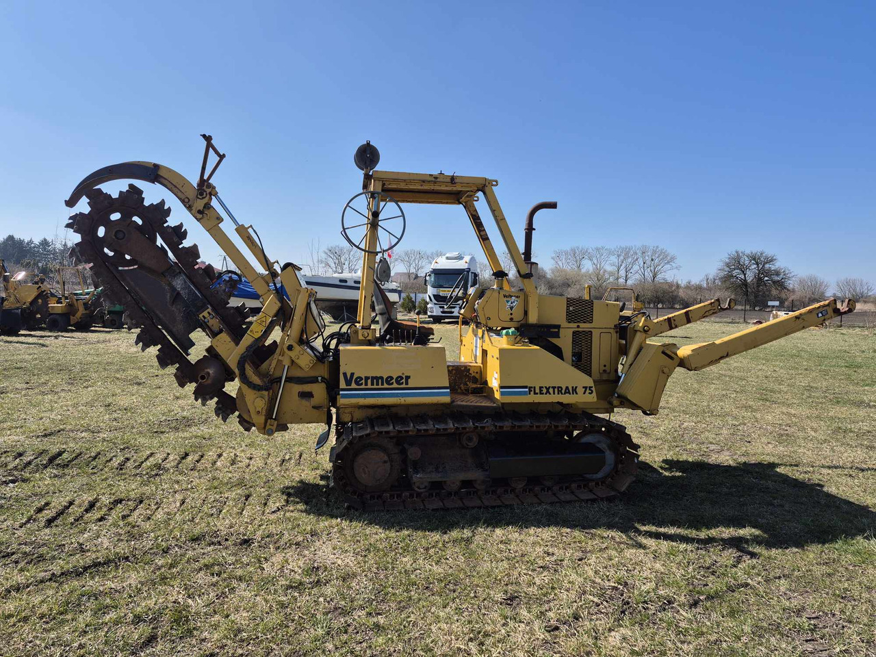 Εκσκαφέας τάφρων VERMEER Flextrak 75 Pługoukładacz: φωτογραφία 13 Εκσκαφέας τάφρων VERMEER Flextrak 75 Pługoukładacz: φωτογραφία 13