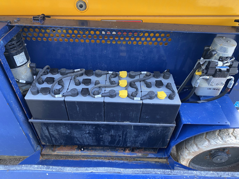 Ψαλιδωτό ανυψωτικό Iteco IT12151, Schaar hoogwerker, 14 meter: φωτογραφία 18 Ψαλιδωτό ανυψωτικό Iteco IT12151, Schaar hoogwerker, 14 meter: φωτογραφία 18