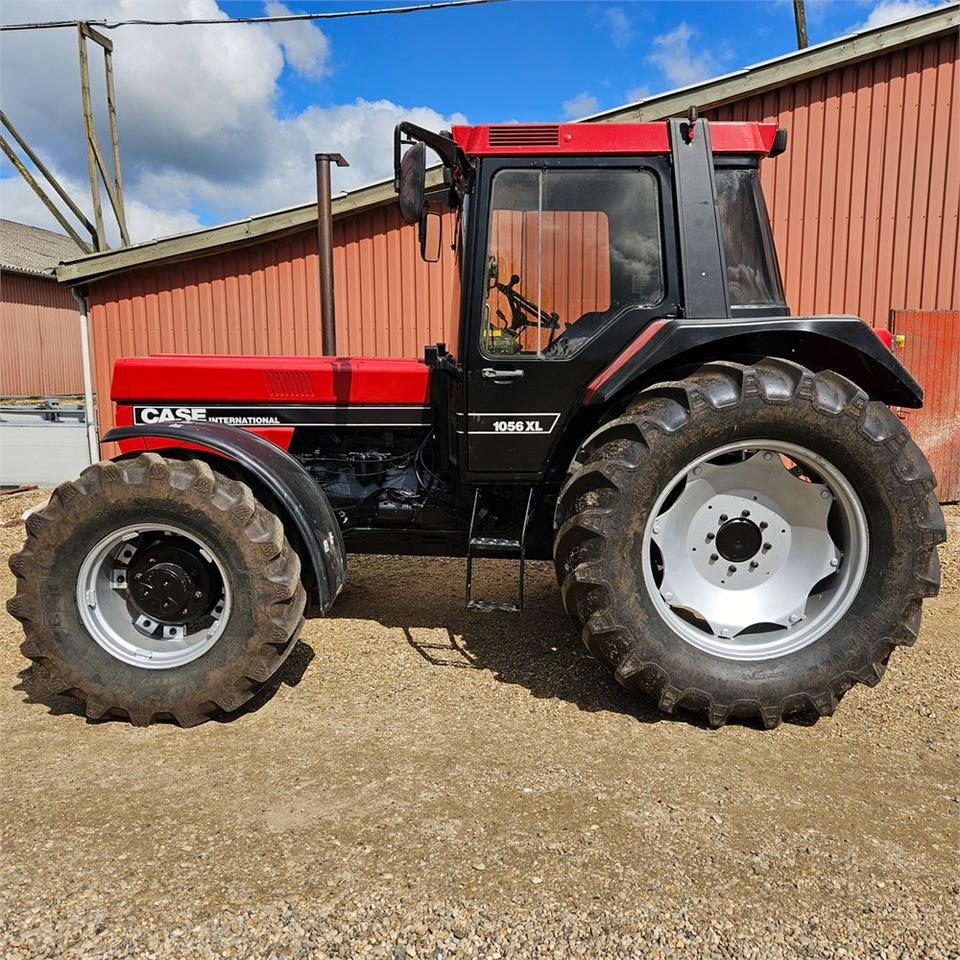 CASE IH 1056 XL - Τρακτέρ: φωτογραφία 3 CASE IH 1056 XL - Τρακτέρ: φωτογραφία 3