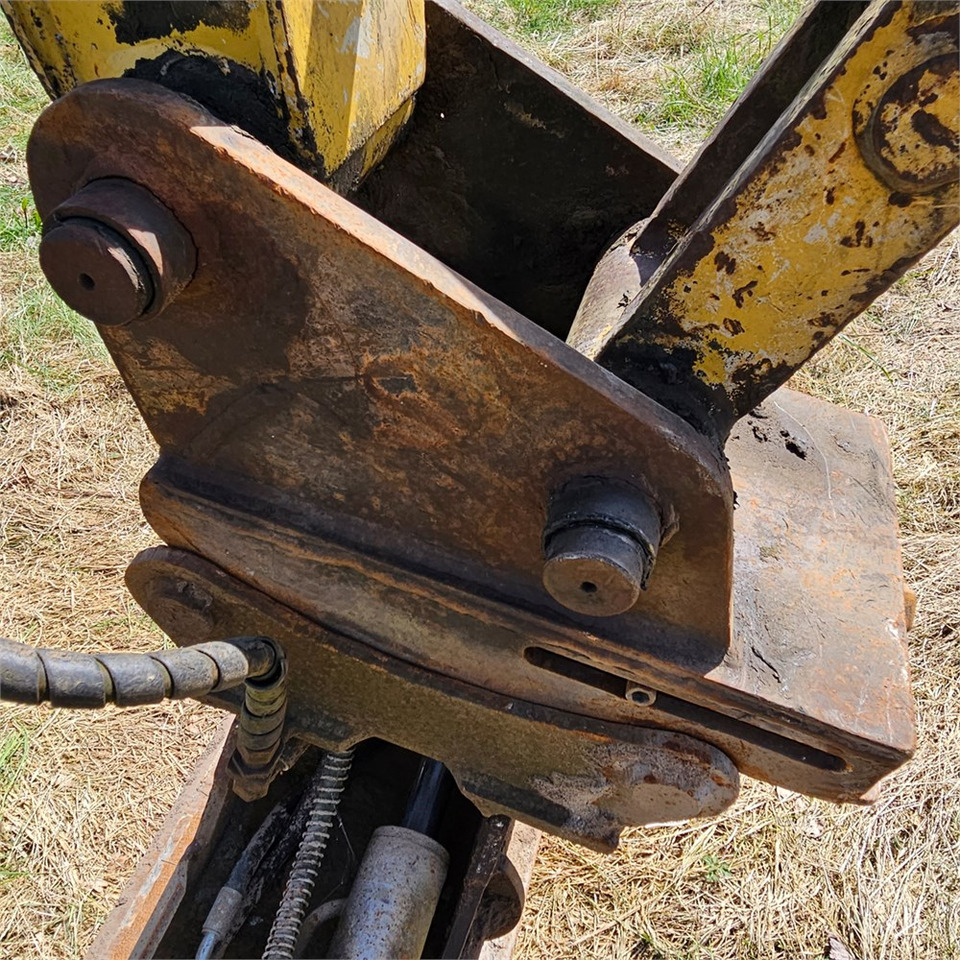 Μίνι εκσκαφέας Caterpillar 307 B: φωτογραφία 38