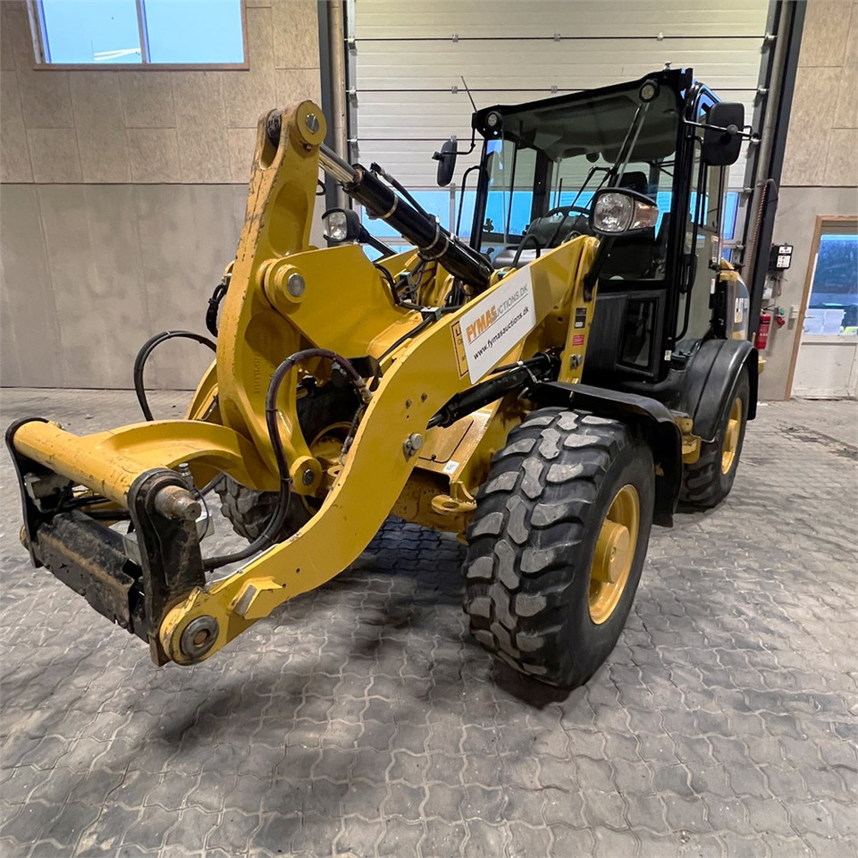 Caterpillar 906 M - Ελαστιχοφόρος φορτωτής: φωτογραφία 3 Caterpillar 906 M - Ελαστιχοφόρος φορτωτής: φωτογραφία 3