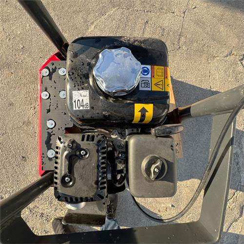 Chicago Pneumatic KMR11 - Δονητική πλάκα: φωτογραφία 5 Chicago Pneumatic KMR11 - Δονητική πλάκα: φωτογραφία 5