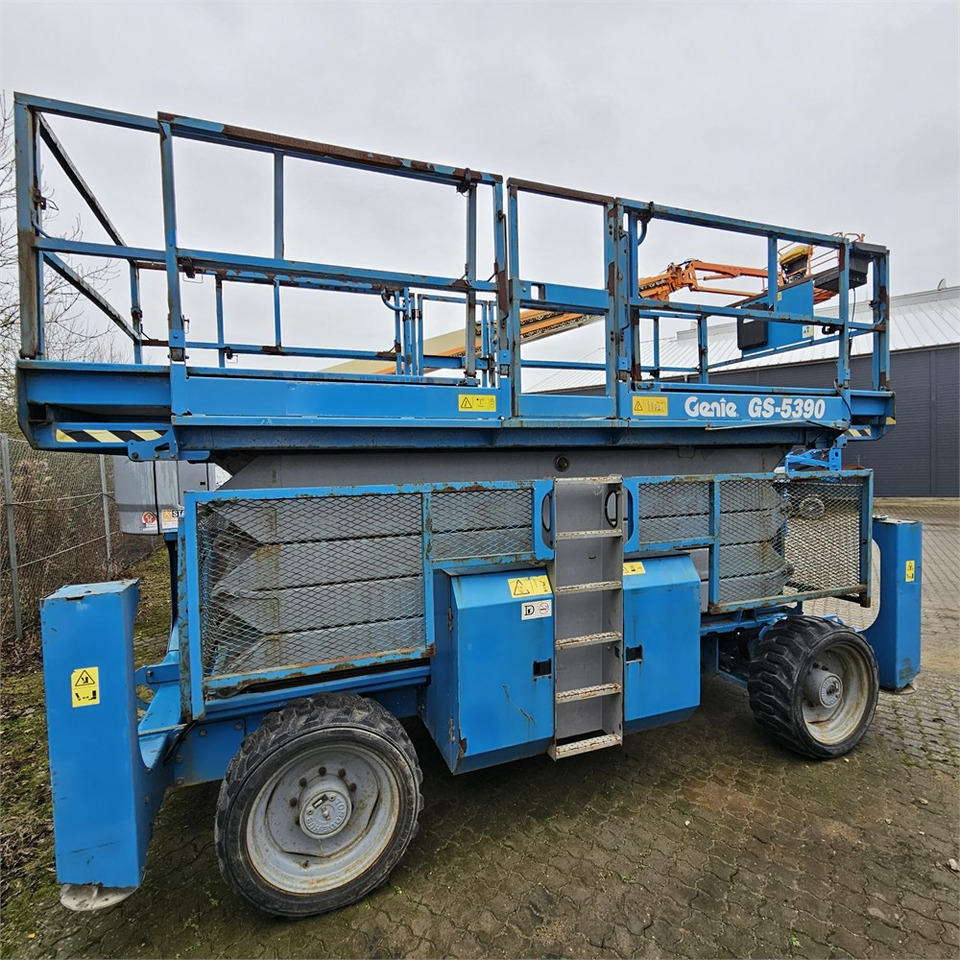 Genie GS-5390 - Ψαλιδωτό ανυψωτικό: φωτογραφία 2 Genie GS-5390 - Ψαλιδωτό ανυψωτικό: φωτογραφία 2