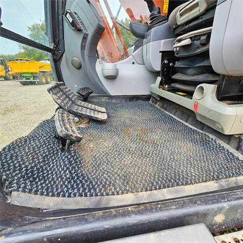 Ερπυστριοφόρος εκσκαφέας Hitachi ZX210 LC-6: φωτογραφία 21 Ερπυστριοφόρος εκσκαφέας Hitachi ZX210 LC-6: φωτογραφία 21