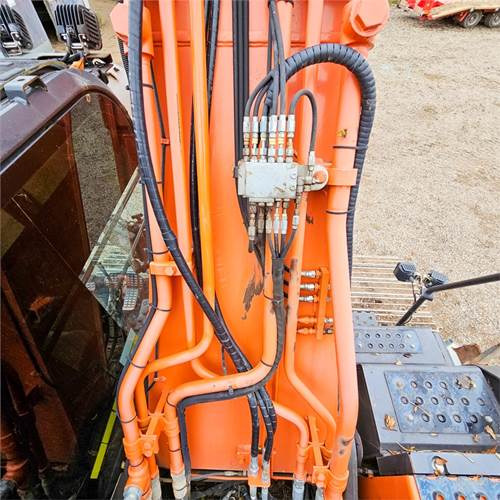 Ερπυστριοφόρος εκσκαφέας Hitachi ZX210 LC-6: φωτογραφία 27 Ερπυστριοφόρος εκσκαφέας Hitachi ZX210 LC-6: φωτογραφία 27