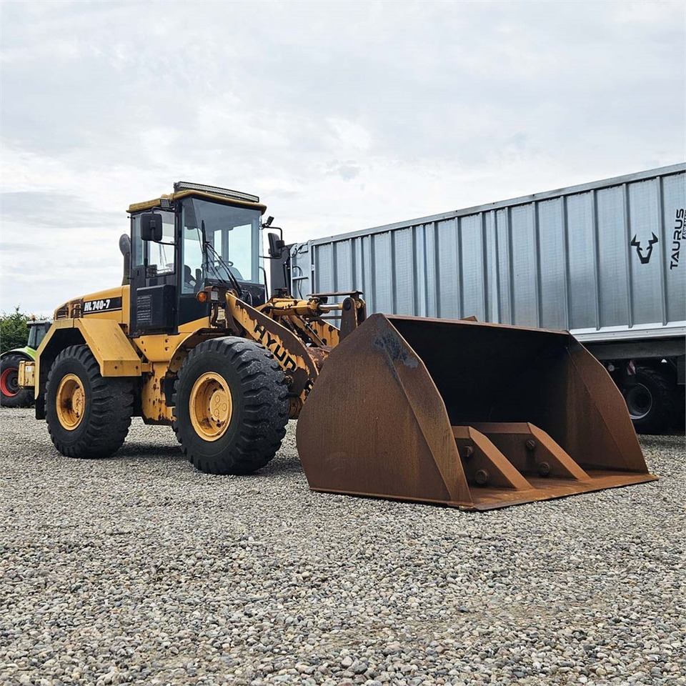 Hyundai HL740-7 - Ελαστιχοφόρος φορτωτής: φωτογραφία 3 Hyundai HL740-7 - Ελαστιχοφόρος φορτωτής: φωτογραφία 3