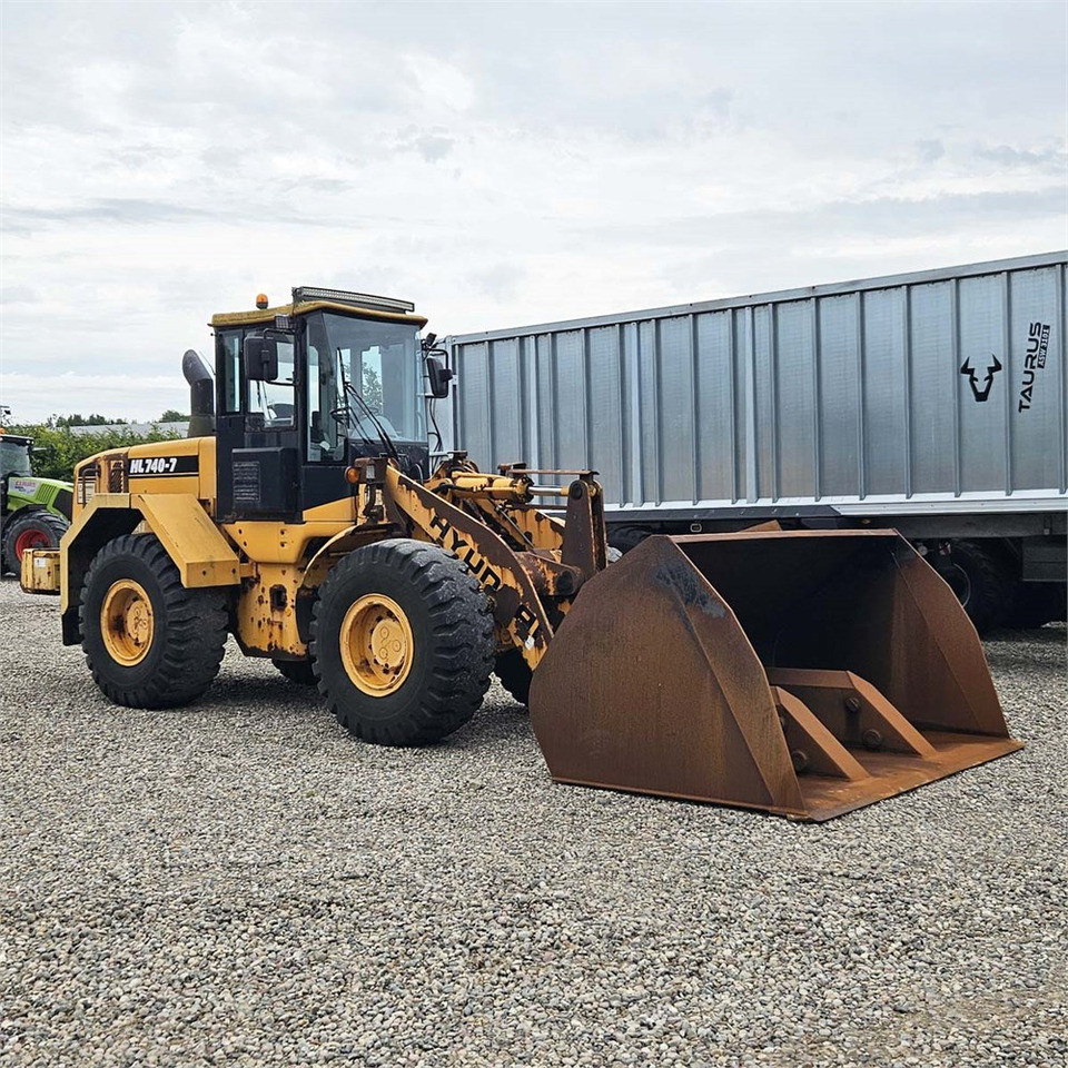Hyundai HL740-7 - Ελαστιχοφόρος φορτωτής: φωτογραφία 1 Hyundai HL740-7 - Ελαστιχοφόρος φορτωτής: φωτογραφία 1