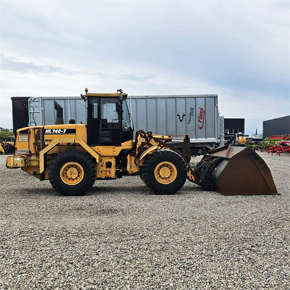 Hyundai HL740-7 - Ελαστιχοφόρος φορτωτής: φωτογραφία 2 Hyundai HL740-7 - Ελαστιχοφόρος φορτωτής: φωτογραφία 2