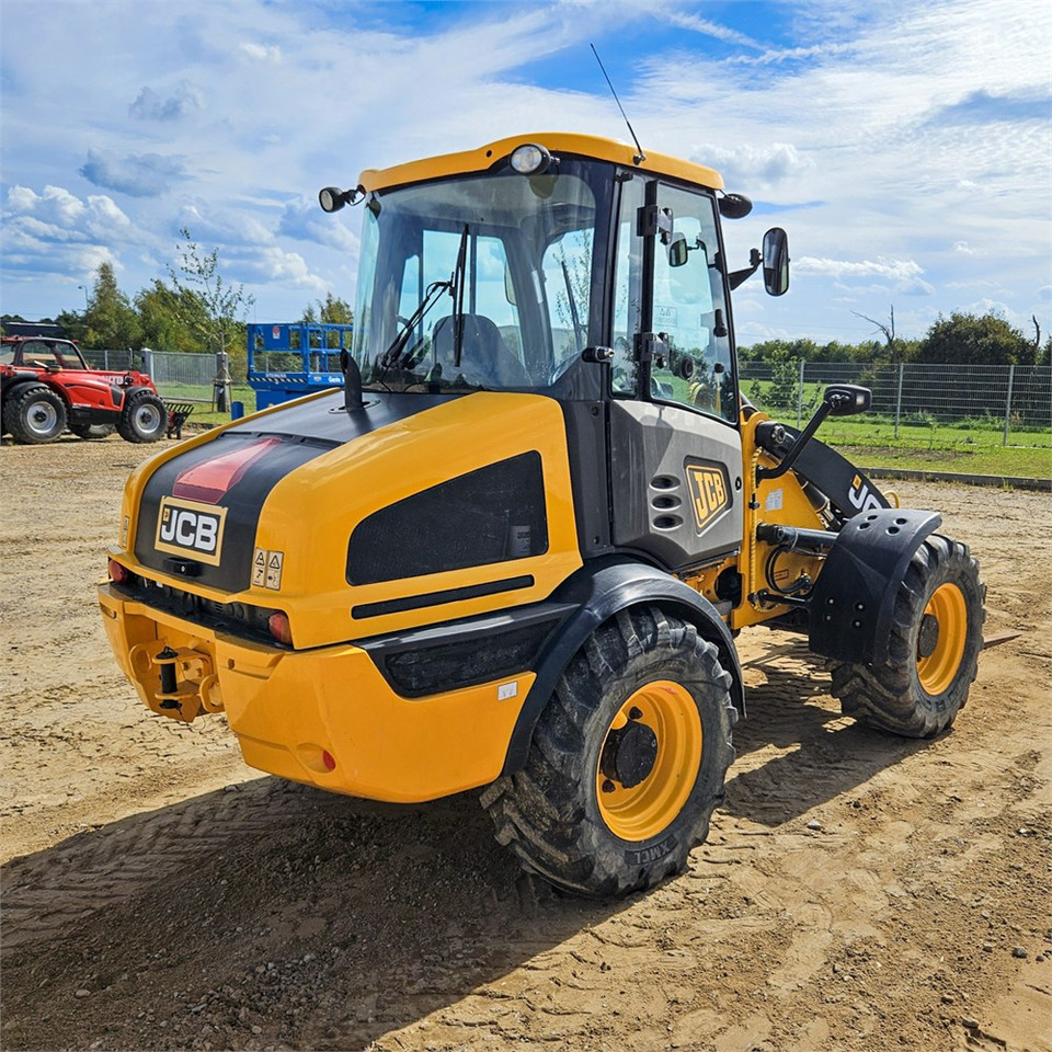 JCB 409 AG T4 - Ελαστιχοφόρος φορτωτής: φωτογραφία 5 JCB 409 AG T4 - Ελαστιχοφόρος φορτωτής: φωτογραφία 5