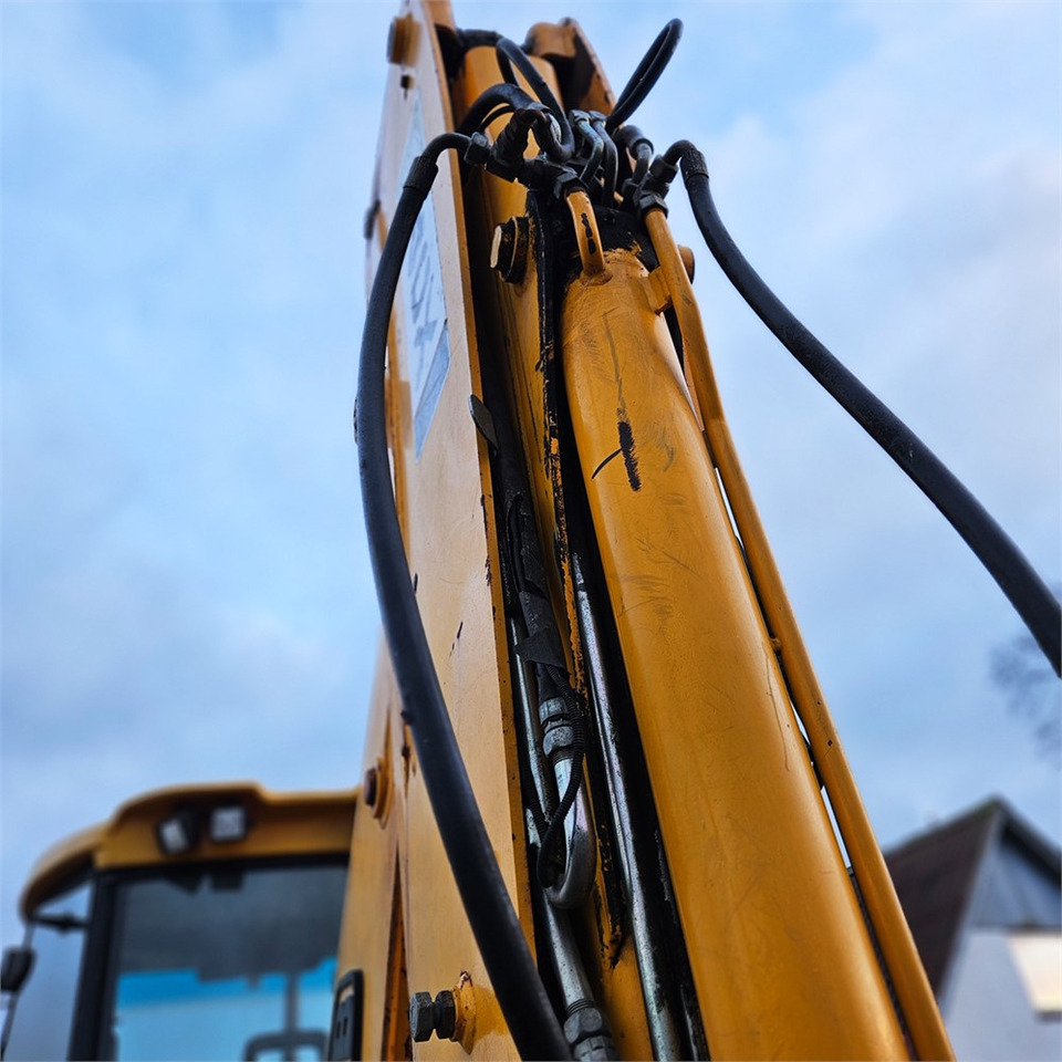 Φορτωτής εκσκαφέας JCB 4CX: φωτογραφία 12 Φορτωτής εκσκαφέας JCB 4CX: φωτογραφία 12