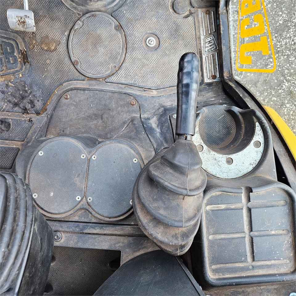 Φορτωτής εκσκαφέας JCB 4CX: φωτογραφία 21 Φορτωτής εκσκαφέας JCB 4CX: φωτογραφία 21