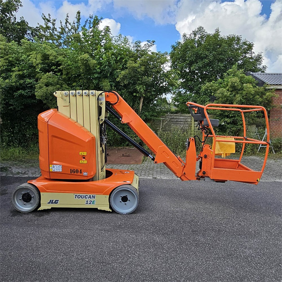JLG Toucan 12 E - Κάθετος ανελκυστήρας με κατάρτι: φωτογραφία 1 JLG Toucan 12 E - Κάθετος ανελκυστήρας με κατάρτι: φωτογραφία 1