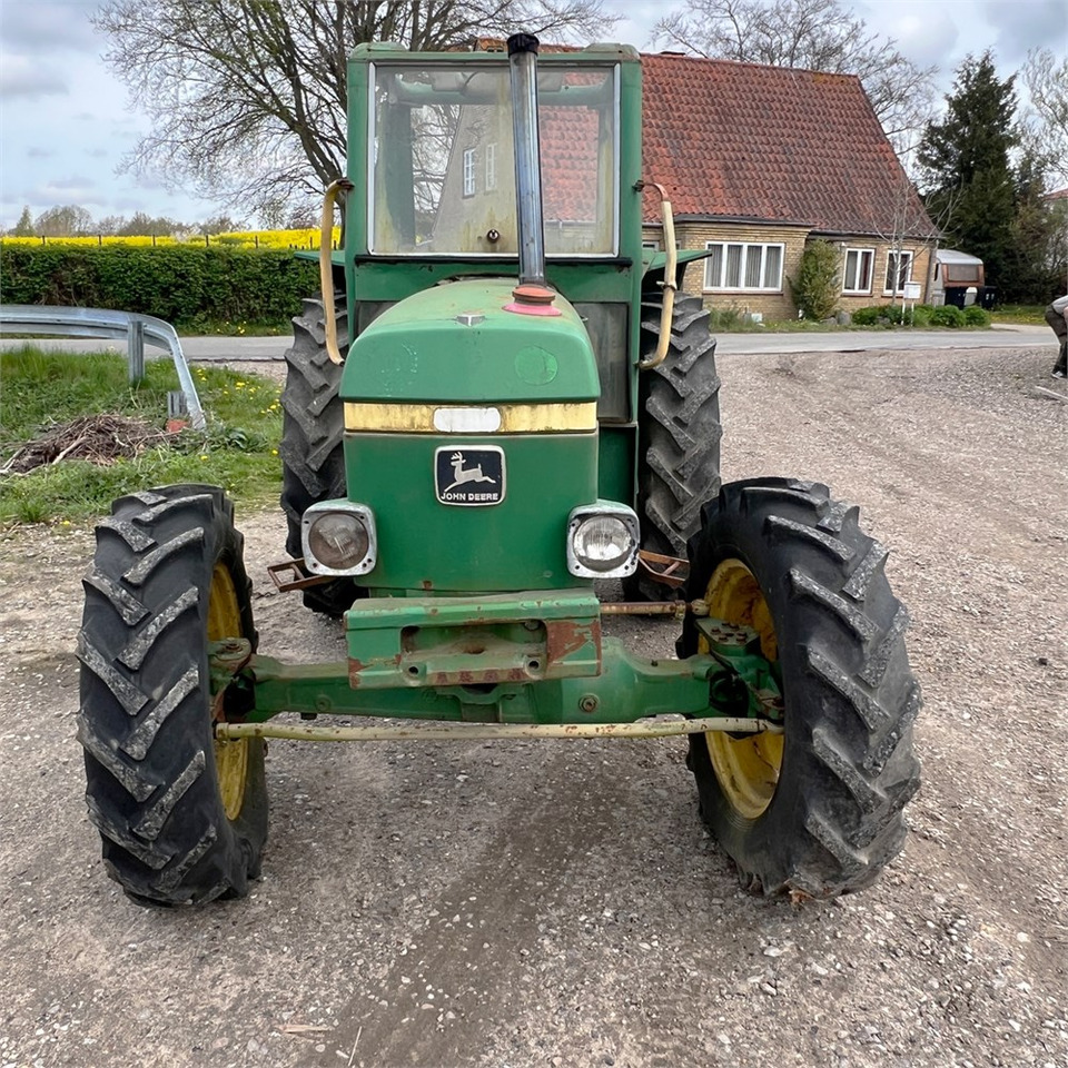 John Deere 1140 - Τρακτέρ: φωτογραφία 2 John Deere 1140 - Τρακτέρ: φωτογραφία 2