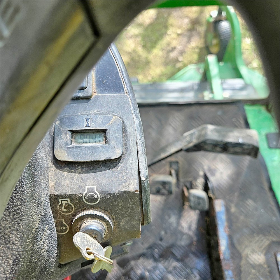 Χλοοκοπτικό John Deere 1565 Series II 4WD: φωτογραφία 15