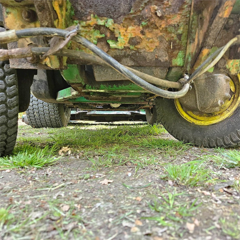 Χλοοκοπτικό John Deere 1565 Series II 4WD: φωτογραφία 36