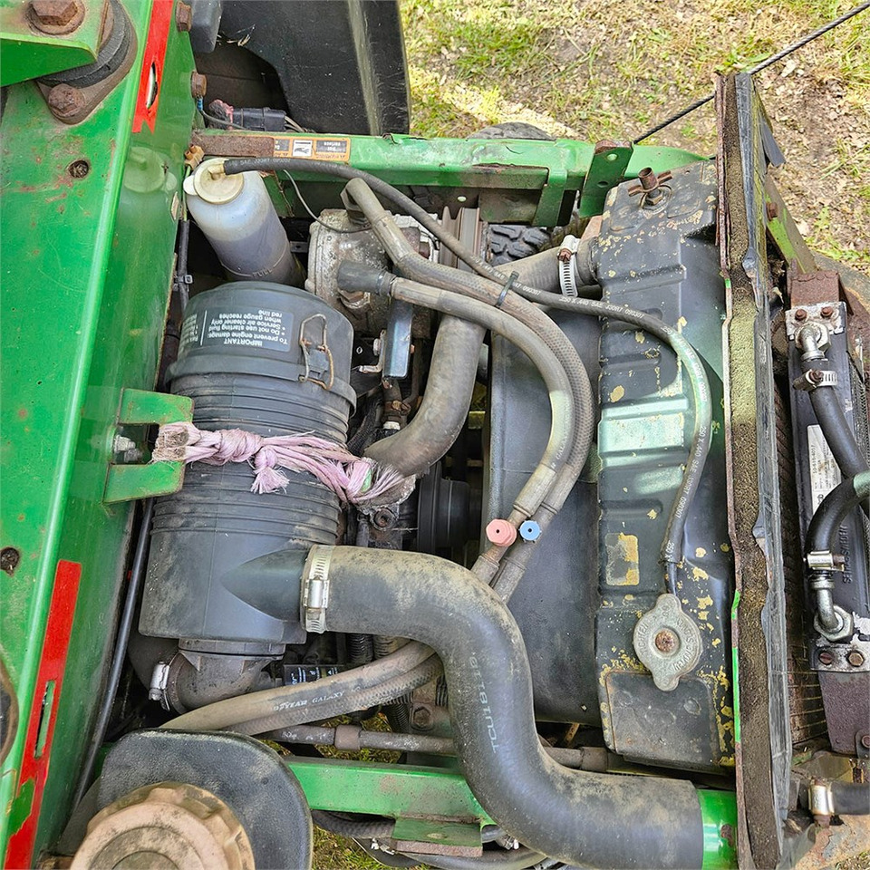 Χλοοκοπτικό John Deere 1565 Series II 4WD: φωτογραφία 31