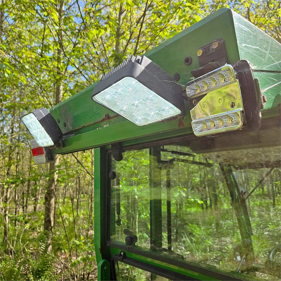 Χλοοκοπτικό John Deere 1565 Series II 4WD: φωτογραφία 22