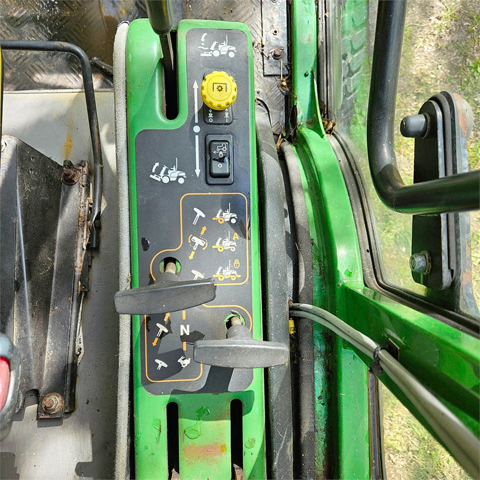 Χλοοκοπτικό John Deere 1565 Series II 4WD: φωτογραφία 11