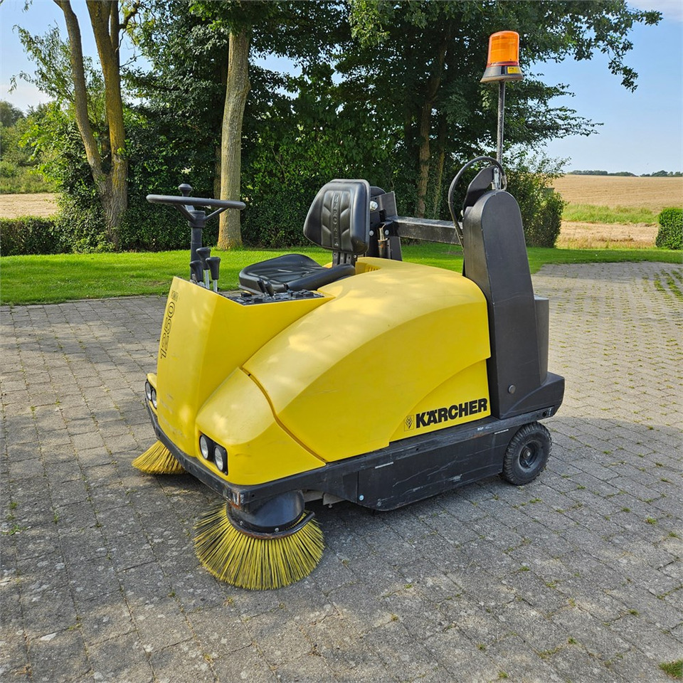 Kärcher KMR 1250 B - Βιομηχανικό σάρωθρο: φωτογραφία 1 Kärcher KMR 1250 B - Βιομηχανικό σάρωθρο: φωτογραφία 1