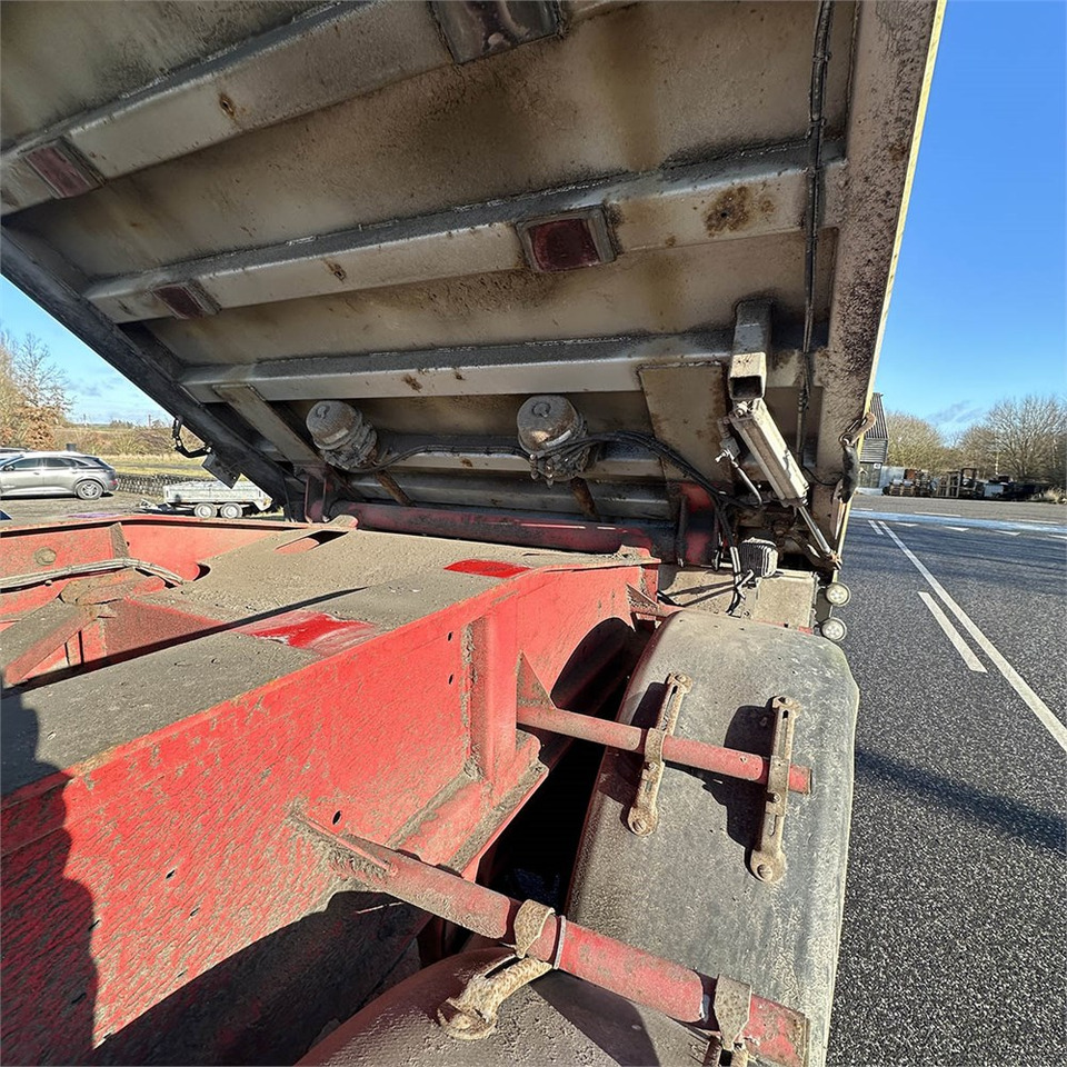 Ρυμούλκα ανατρεπόμενο Kel-Berg T360K 6180: φωτογραφία 16 Ρυμούλκα ανατρεπόμενο Kel-Berg T360K 6180: φωτογραφία 16