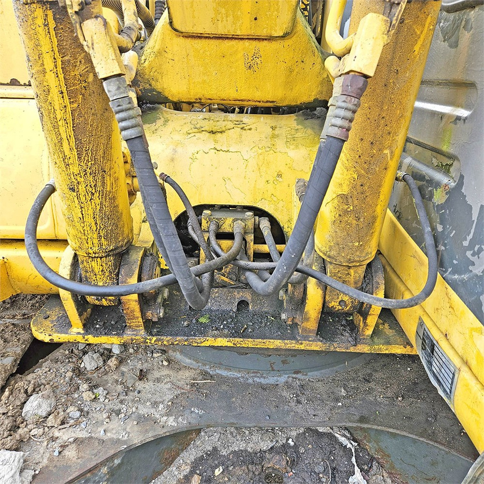Ερπυστριοφόρος εκσκαφέας Komatsu PC130-6K: φωτογραφία 23