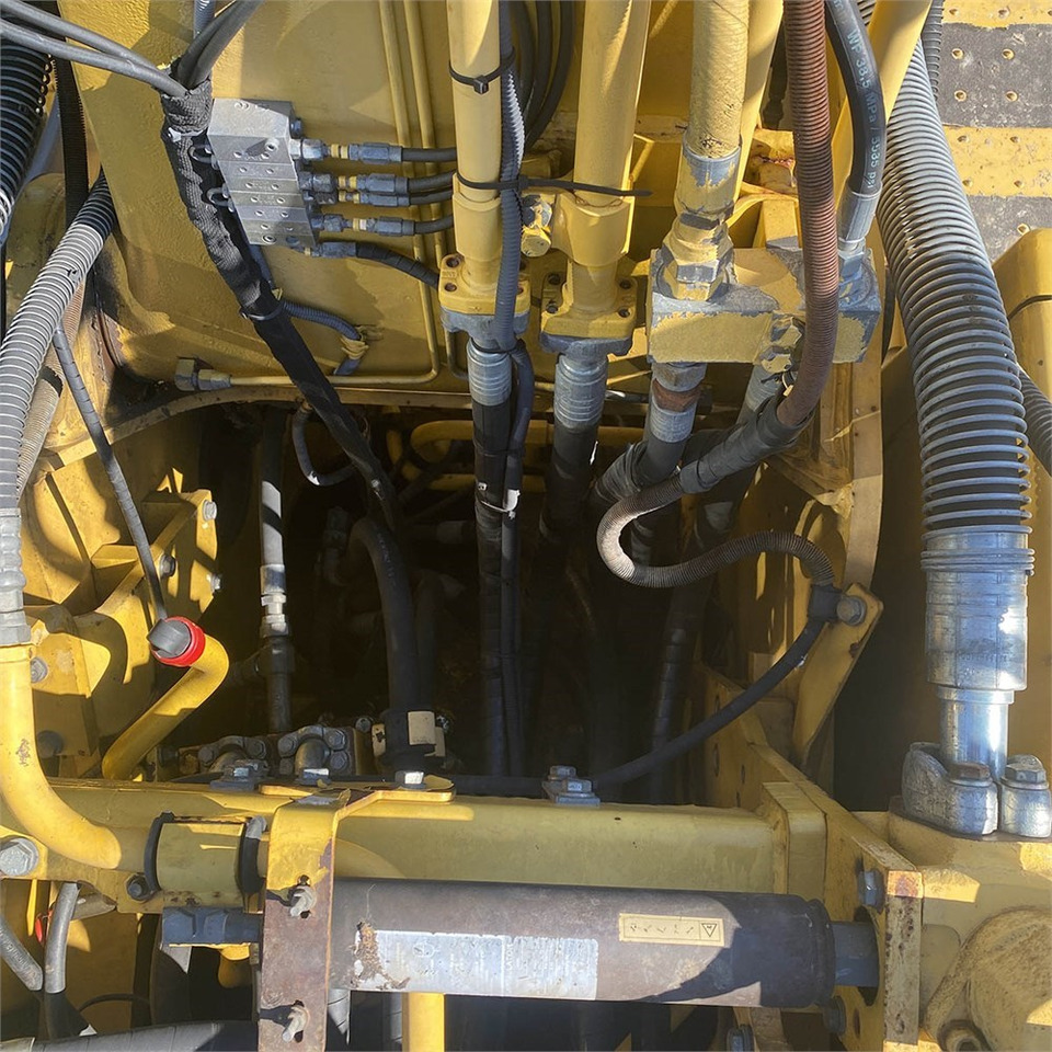 Ερπυστριοφόρος εκσκαφέας Komatsu PC210 LC-8K: φωτογραφία 26