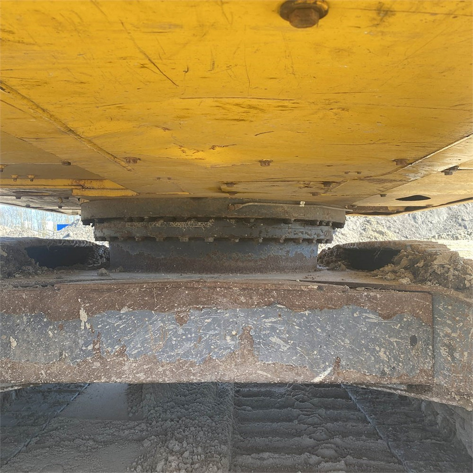 Ερπυστριοφόρος εκσκαφέας Komatsu PC210 LC-8K: φωτογραφία 30