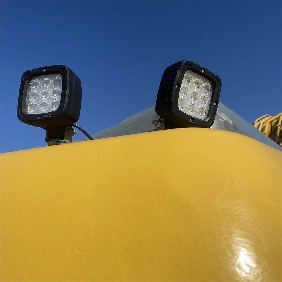 Ερπυστριοφόρος εκσκαφέας Komatsu PC210 LC-8K: φωτογραφία 24