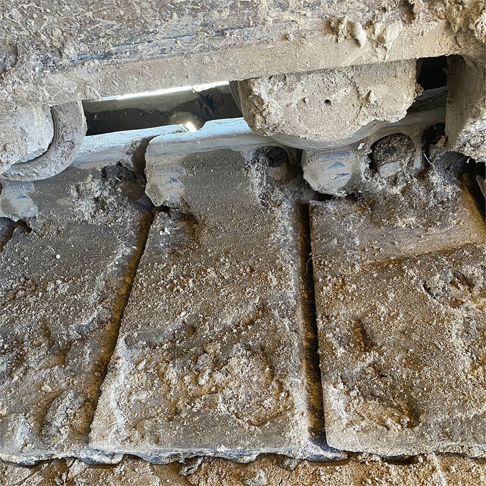 Ερπυστριοφόρος εκσκαφέας Komatsu PC210 LC-8K: φωτογραφία 33