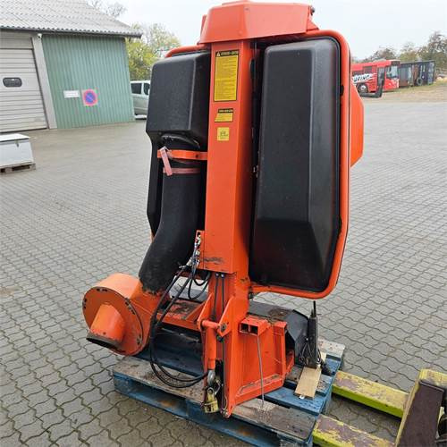 Kubota Græsopsamler - Μηχανήματα κήπου: φωτογραφία 1 Kubota Græsopsamler - Μηχανήματα κήπου: φωτογραφία 1