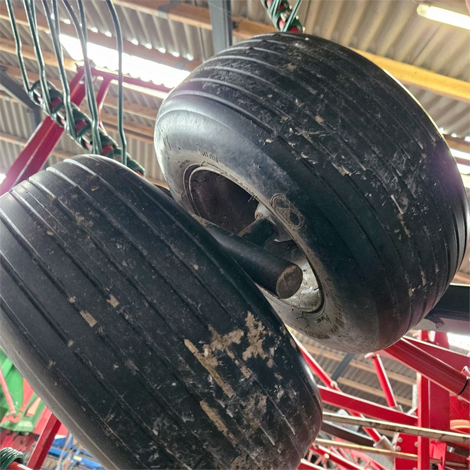 Σανού και κτηνοτροφικά μηχανήματα Kverneland 9590C: φωτογραφία 27