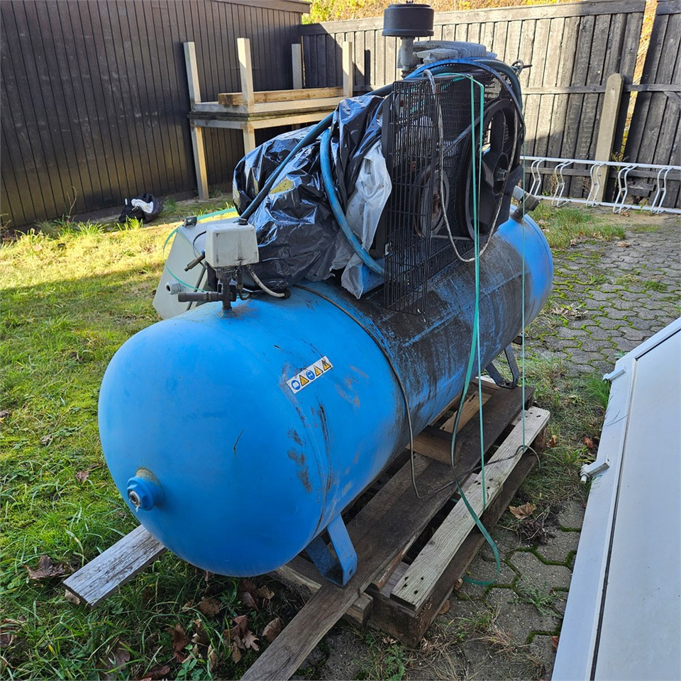 Mark Stormy pro 500F10XY - Αεροσυμπιεστής: φωτογραφία 5 Mark Stormy pro 500F10XY - Αεροσυμπιεστής: φωτογραφία 5